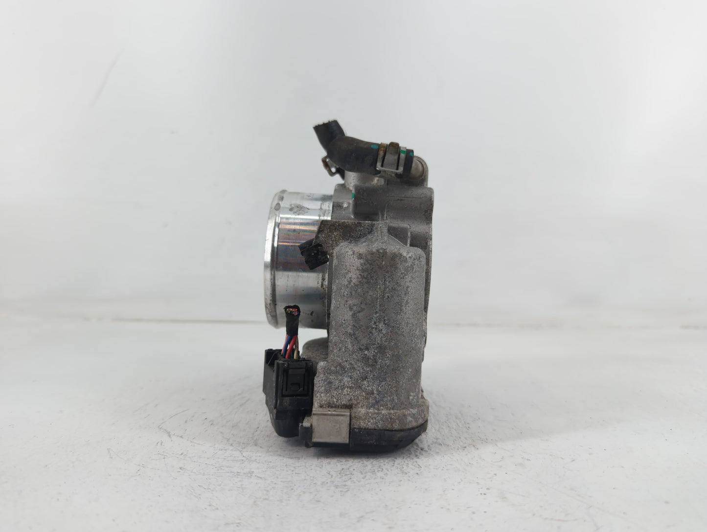 2019-2020 Hyundai Santa Fe Throttle Body P/N:0 280 750 618 35100-2G600 Fits Fits 2015 2016 2017 2018 2019 2020 2021 OEM Used Auto Parts - Oemusedautoparts1.com