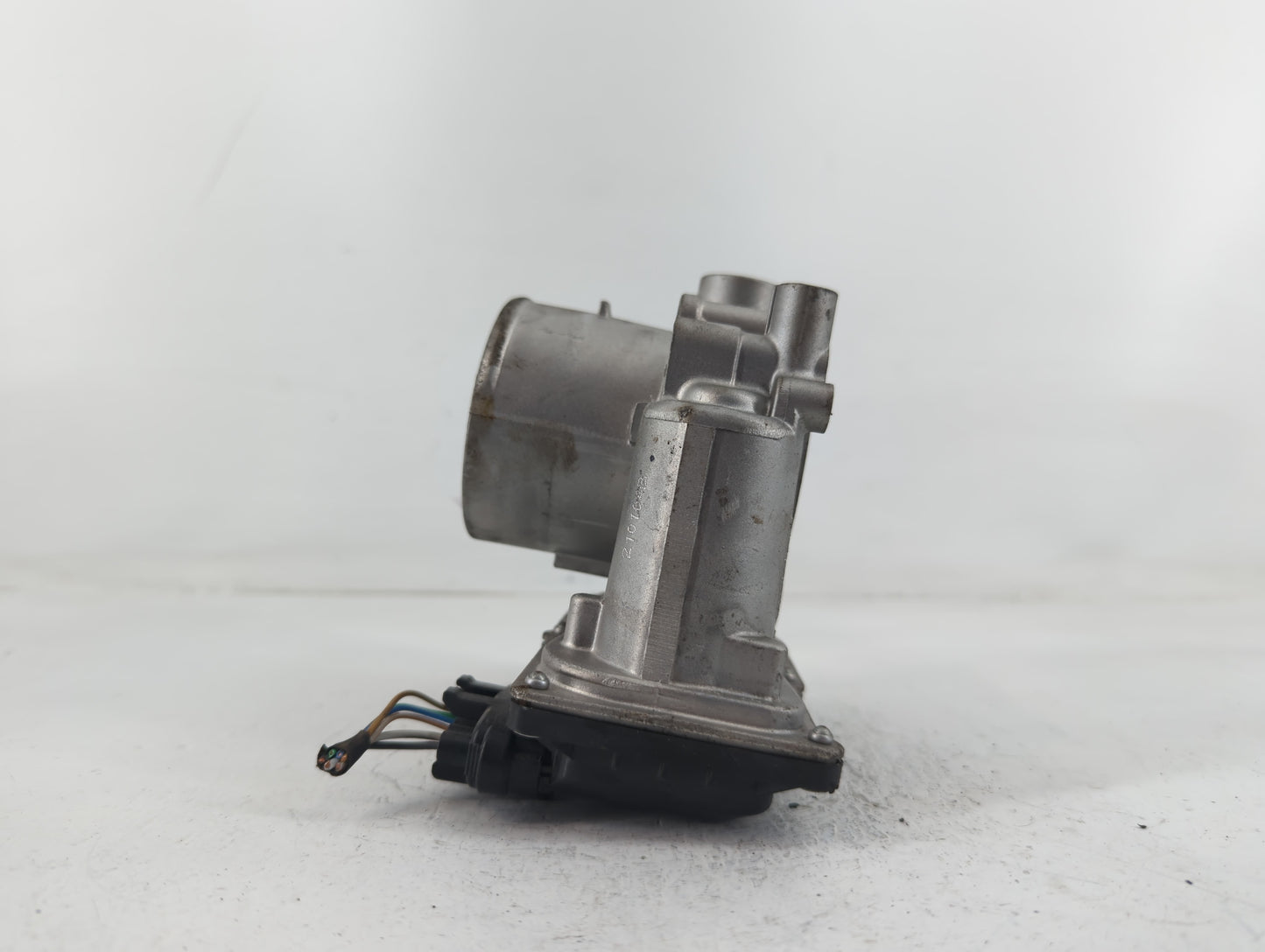 2020-2021 Kia Soul Throttle Body P/N:35100-2E410 Fits Fits 2020 2021 2022 OEM Used Auto Parts - Oemusedautoparts1.com