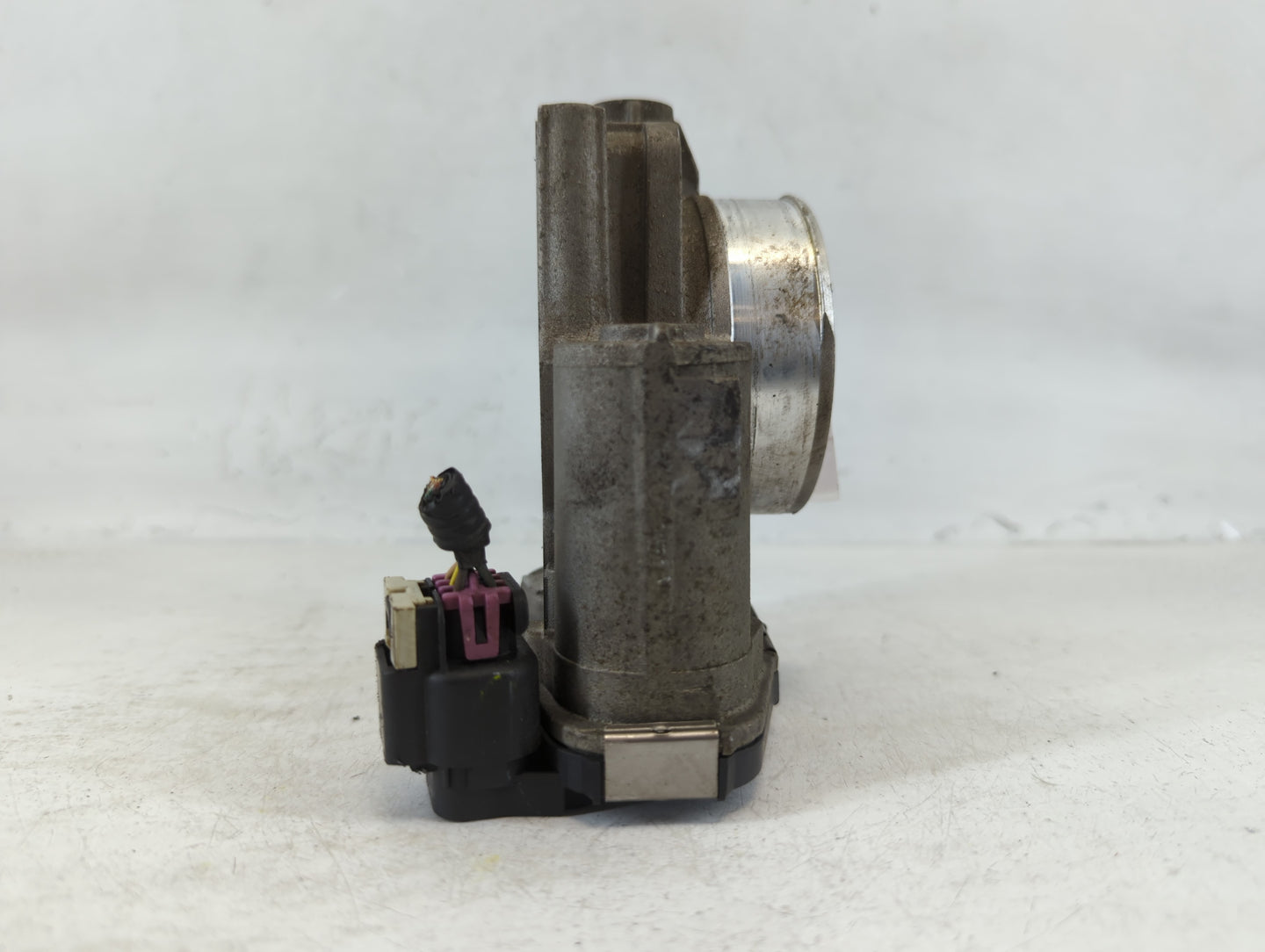 2007-2011 Cadillac Srx Throttle Body P/N:2659AA994AA6546C Fits Fits 2007 2008 2009 2010 2011 2012 OEM Used Auto Parts - Oemusedautoparts1.com