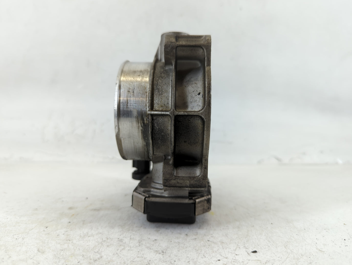2012-2020 Buick Enclave Throttle Body P/N:12632172BA Fits Fits 2012 2013 2014 2015 2016 2017 2018 2019 2020 2021 2022 OEM Used Auto Parts - Oemusedautoparts1.com