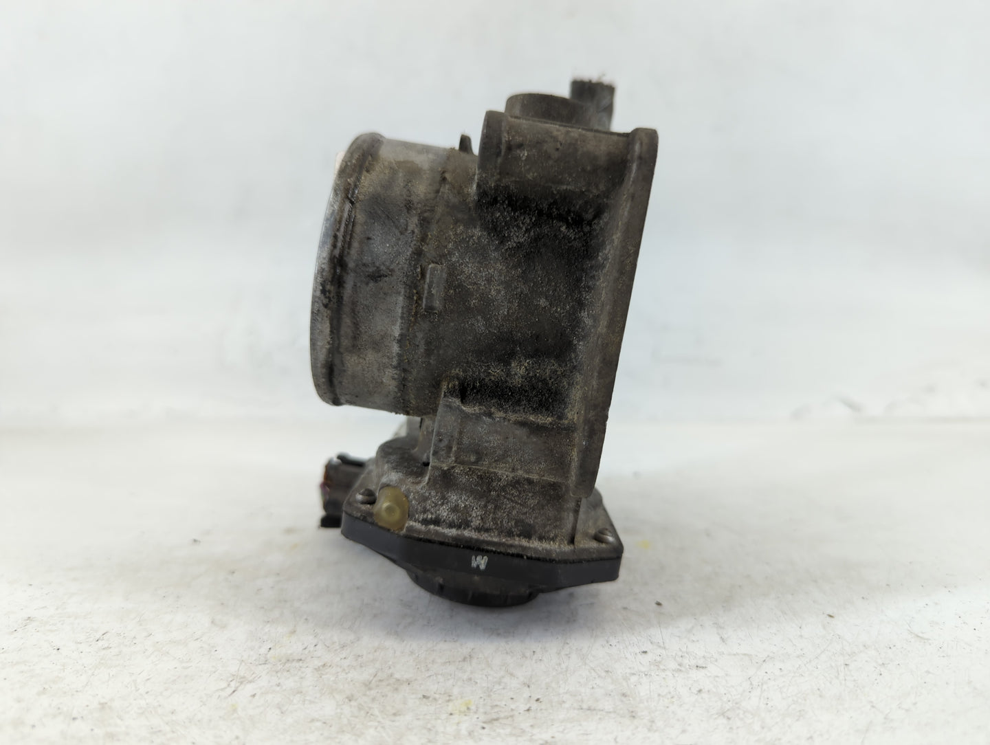 2007-2012 Nissan Versa Throttle Body P/N:ET-A60-02 C Fits OEM Used Auto Parts - Oemusedautoparts1.com