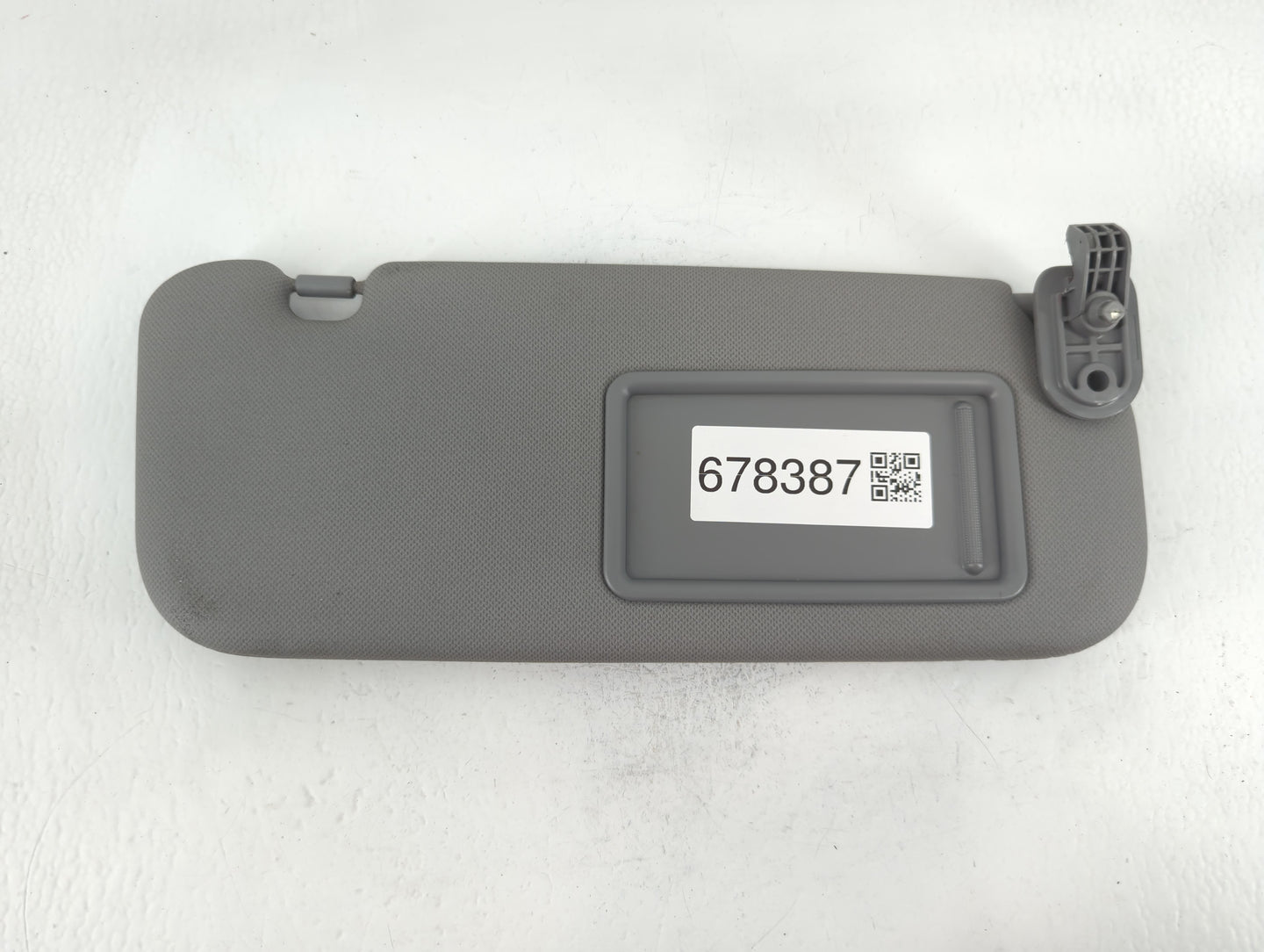 2014-2017 Hyundai Accent Sun Visor Shade Replacement Passenger Right Mirror Fits Fits 2014 2015 2016 2017 OEM Used Auto Parts - Oemusedautoparts1.com