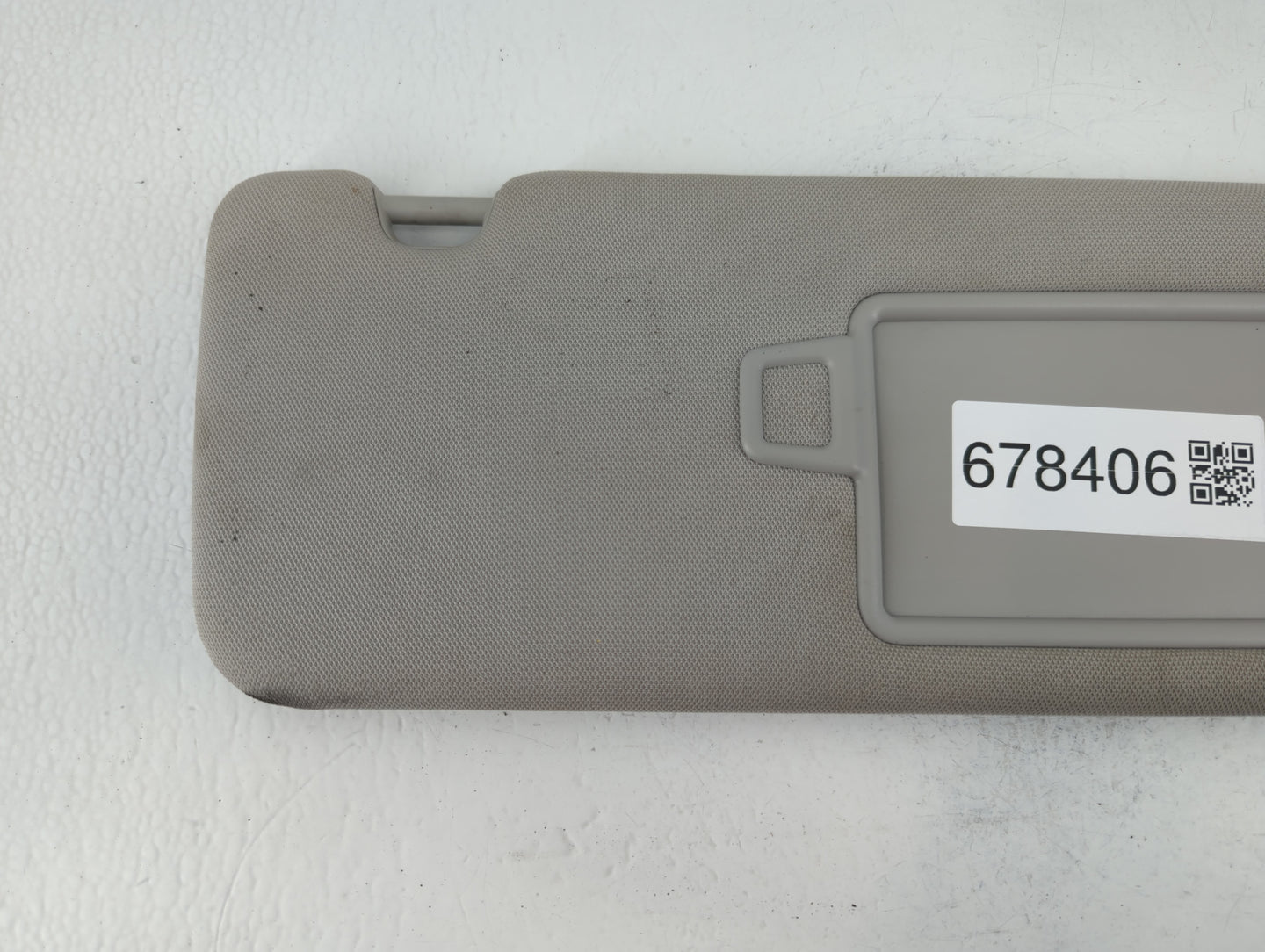 2016-2020 Kia Sorento Sun Visor Shade Replacement Passenger Right Mirror Fits Fits 2016 2017 2018 2019 2020 OEM Used Auto Parts - Oemusedautoparts1.com