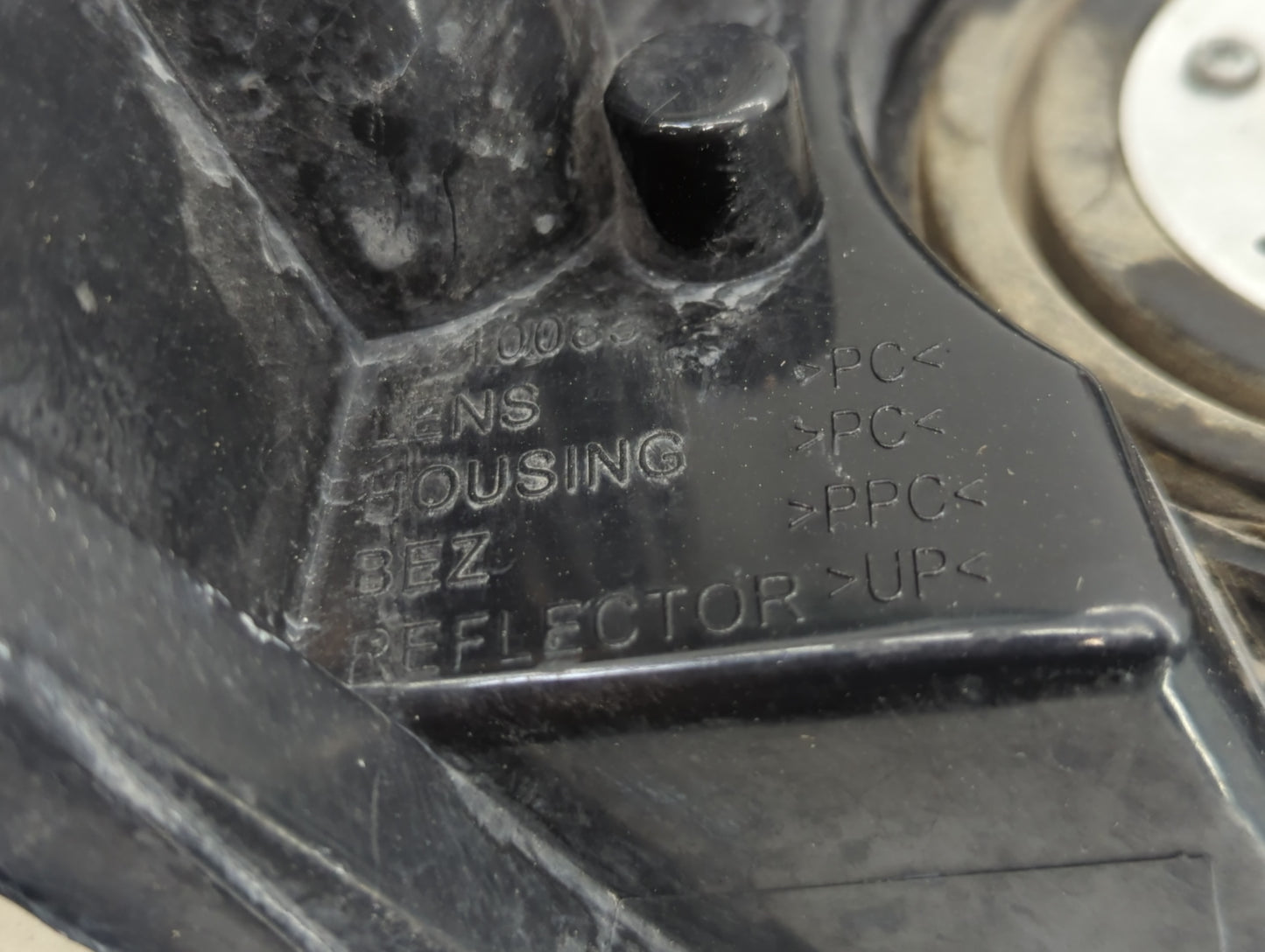 2004-2008 Pontiac Grand Prix Driver Left Oem Head Light Headlight Lamp - Oemusedautoparts1.com