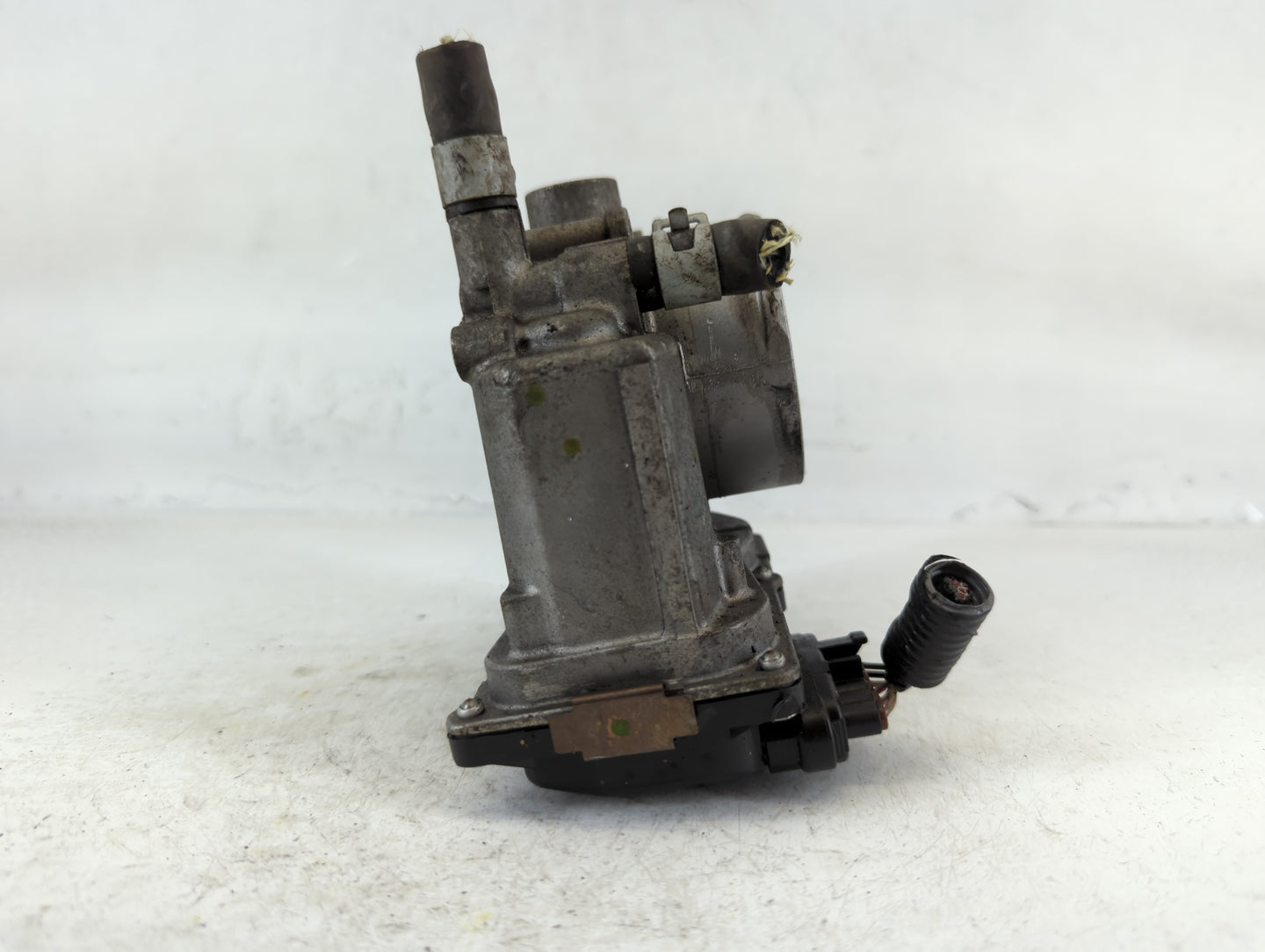 2013-2019 Nissan Sentra Throttle Body P/N:3G17 00826 3RA60-01 A Fits Fits 2013 2014 2015 2016 2017 2018 2019 OEM Used Auto Parts - Oemusedautoparts1.com