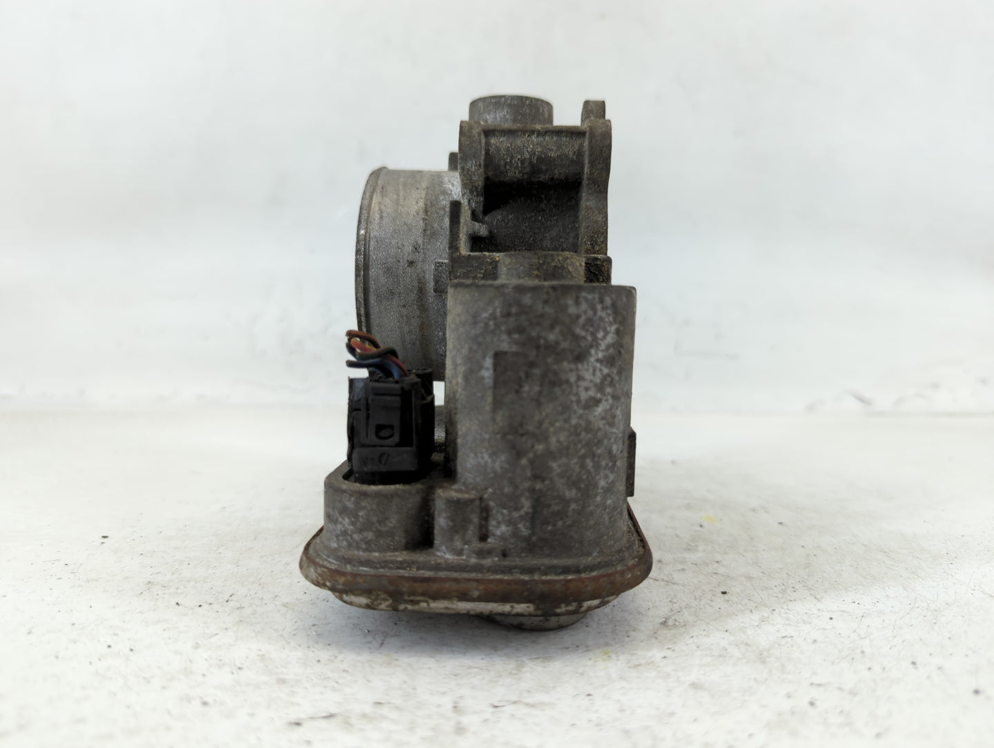 2008-2014 Dodge Avenger Throttle Body P/N:04891735AC Fits Fits 2007 2008 2009 2010 2011 2012 2013 2014 2015 2016 2017 2018 OEM Used Auto Parts - Oemusedautoparts1.com