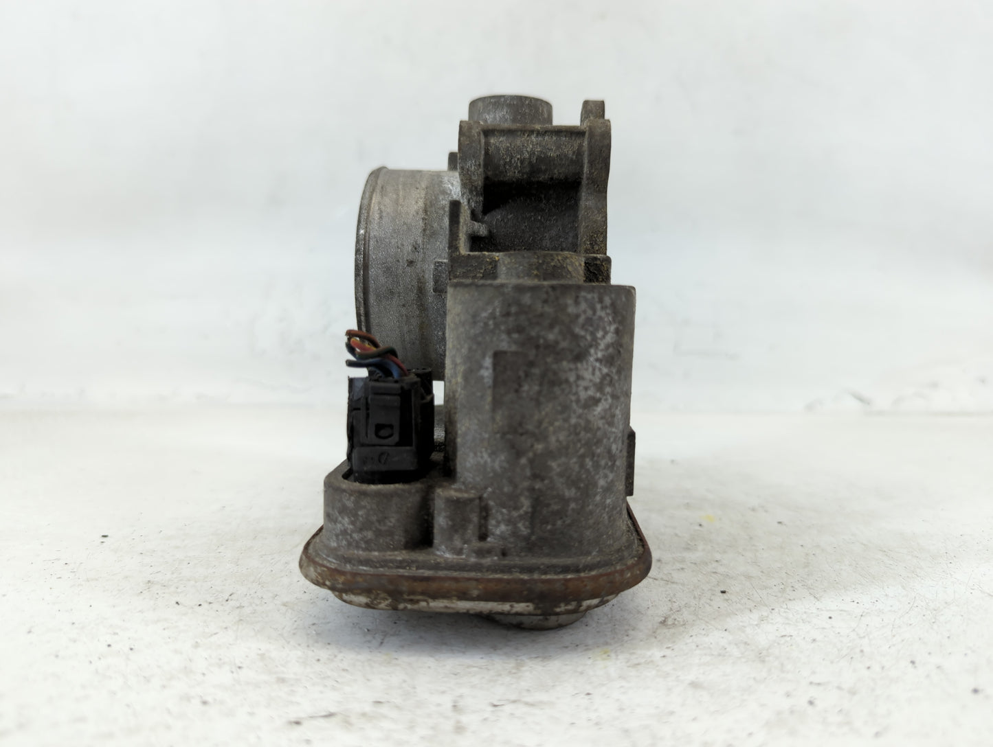 2008-2014 Dodge Avenger Throttle Body P/N:04891735AC Fits Fits 2007 2008 2009 2010 2011 2012 2013 2014 2015 2016 2017 2018 OEM Used Auto Parts - Oemusedautoparts1.com