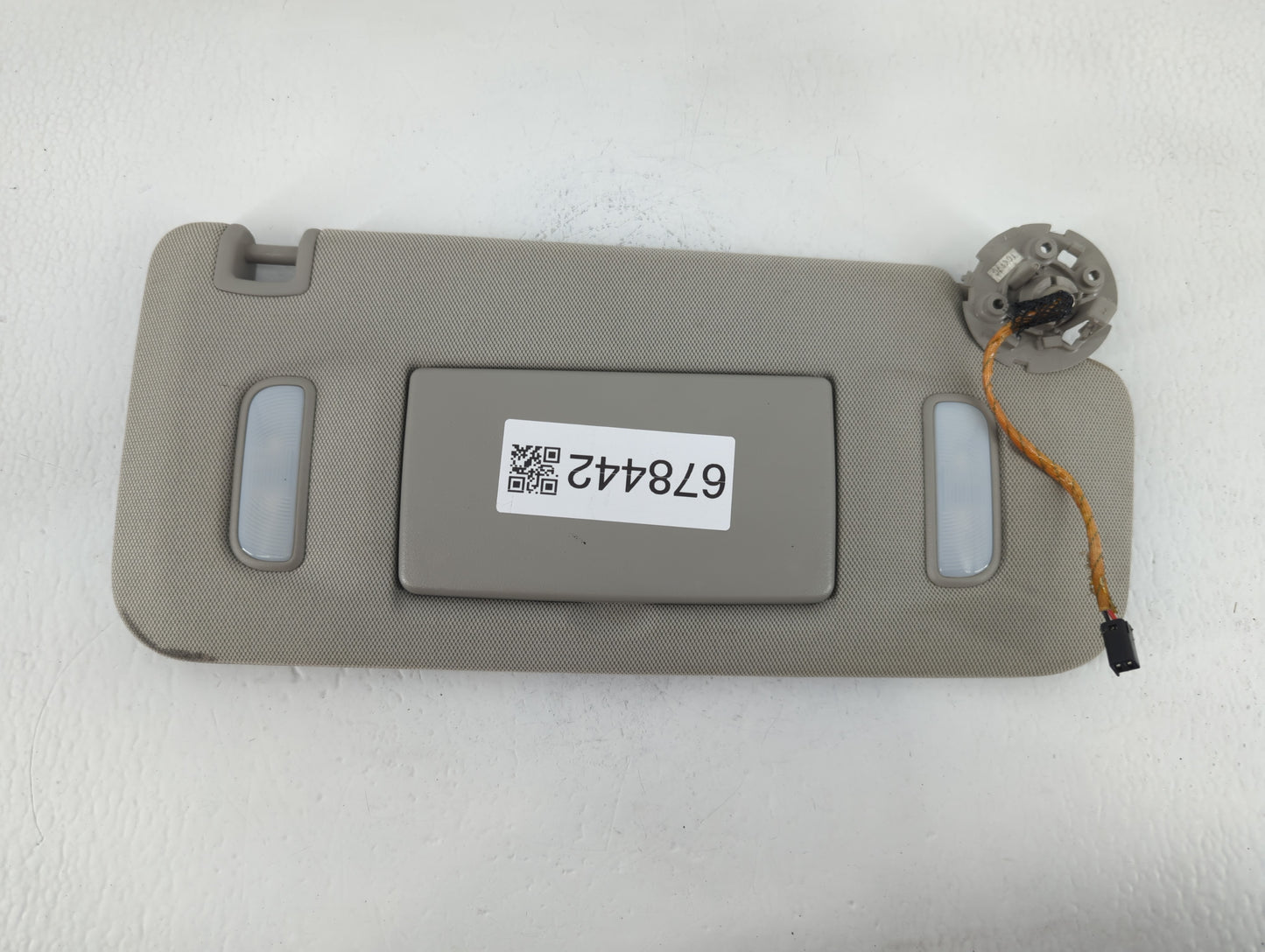 2010-2017 Chevrolet Equinox Sun Visor Shade Replacement Passenger Right Mirror Fits Fits 2010 2011 2012 2013 2014 2015 2016 2017 OEM Used Auto Parts - Oemusedautoparts1.com