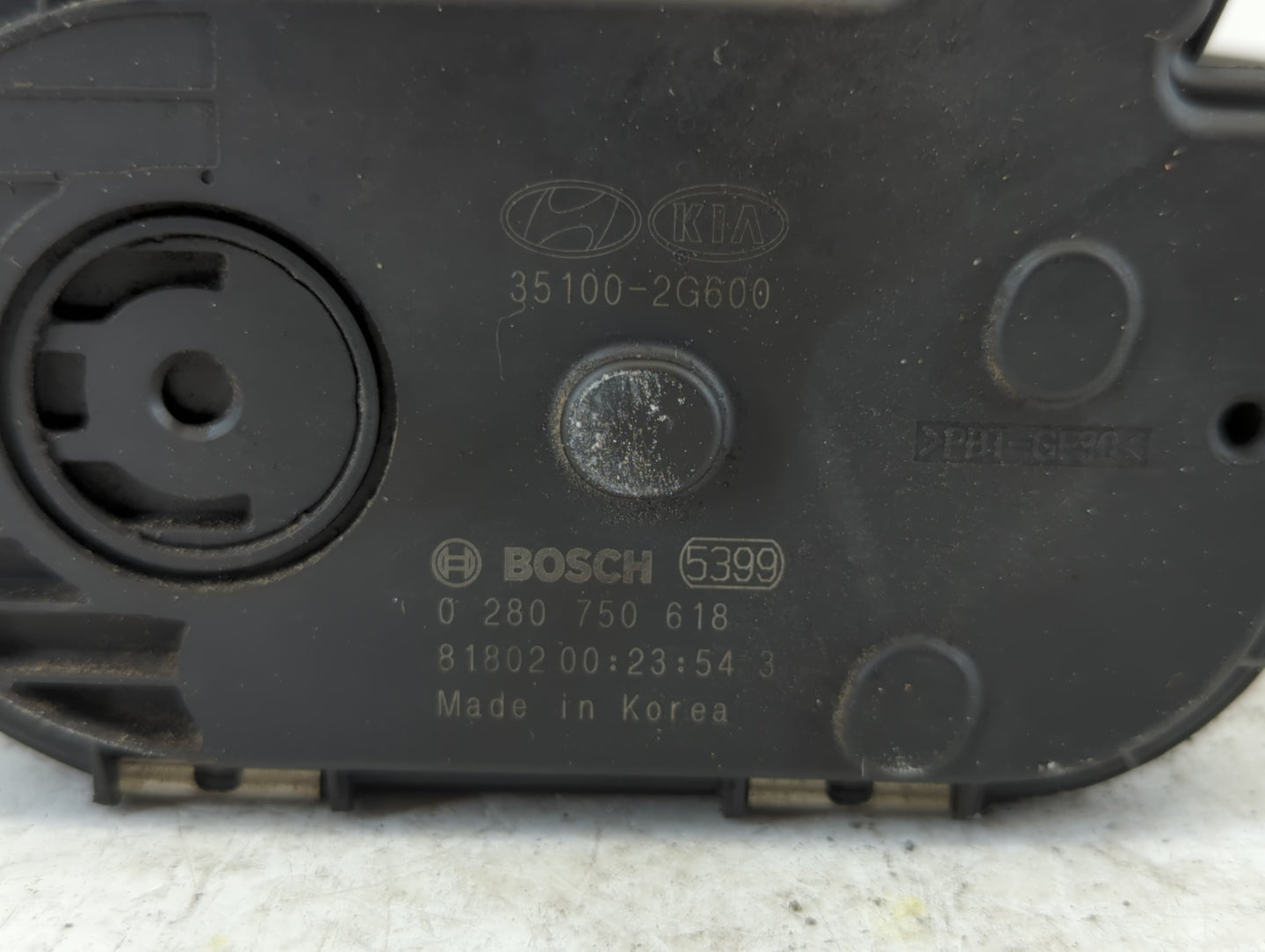 2016-2020 Kia Optima Throttle Body P/N:0 280 750 618 35100-2G600 Fits Fits 2015 2016 2017 2018 2019 2020 2021 OEM Used Auto Parts - Oemusedautoparts1.com