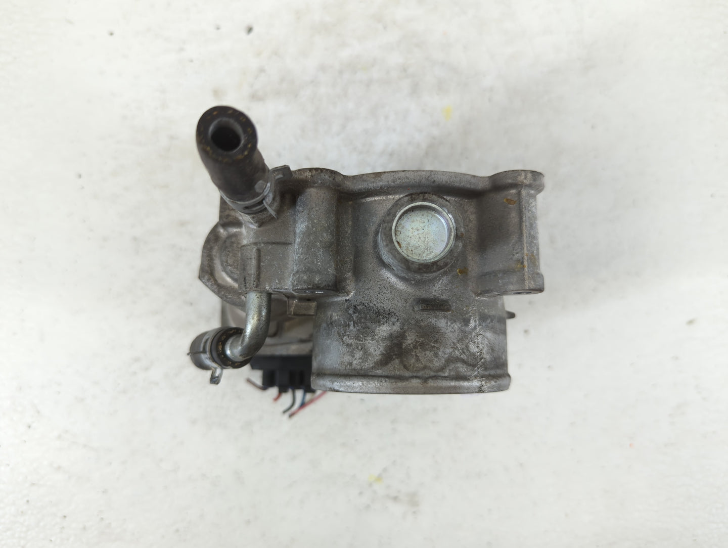 2013-2019 Subaru Legacy Throttle Body P/N:3R121780 16112AA38A Fits Fits 2013 2014 2015 2016 2017 2018 2019 OEM Used Auto Parts - Oemusedautoparts1.com