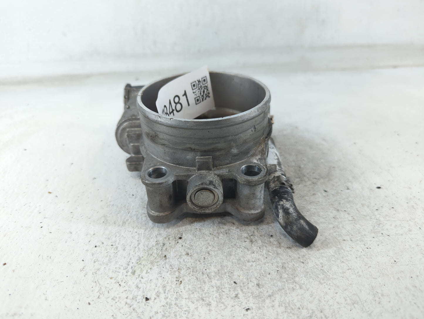 2017-2020 Jaguar F-Pace Throttle Body P/N:DX23-9F991-AB A2C90654700 Fits Fits 2013 2014 2015 2016 2017 2018 2019 2020 OEM Used Auto Parts - Oemusedautoparts1.com