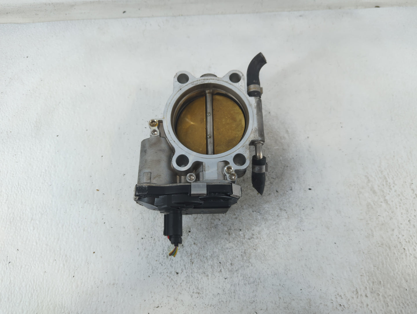 2017-2020 Jaguar F-Pace Throttle Body P/N:DX23-9F991-AB A2C90654700 Fits Fits 2013 2014 2015 2016 2017 2018 2019 2020 OEM Used Auto Parts - Oemusedautoparts1.com