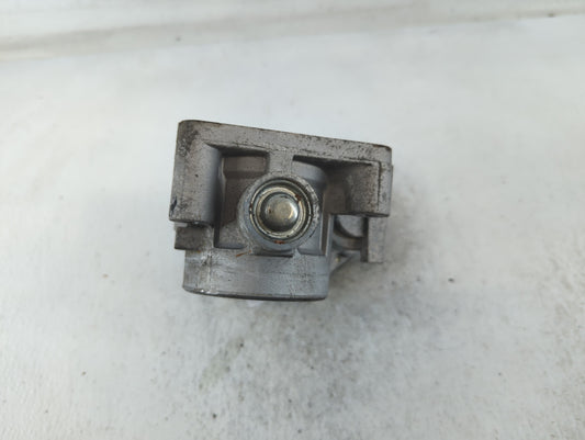 2008-2011 Ford Focus Throttle Body P/N:BS4E-CA Fits Fits 2008 2009 2010 2011 2012 2013 OEM Used Auto Parts