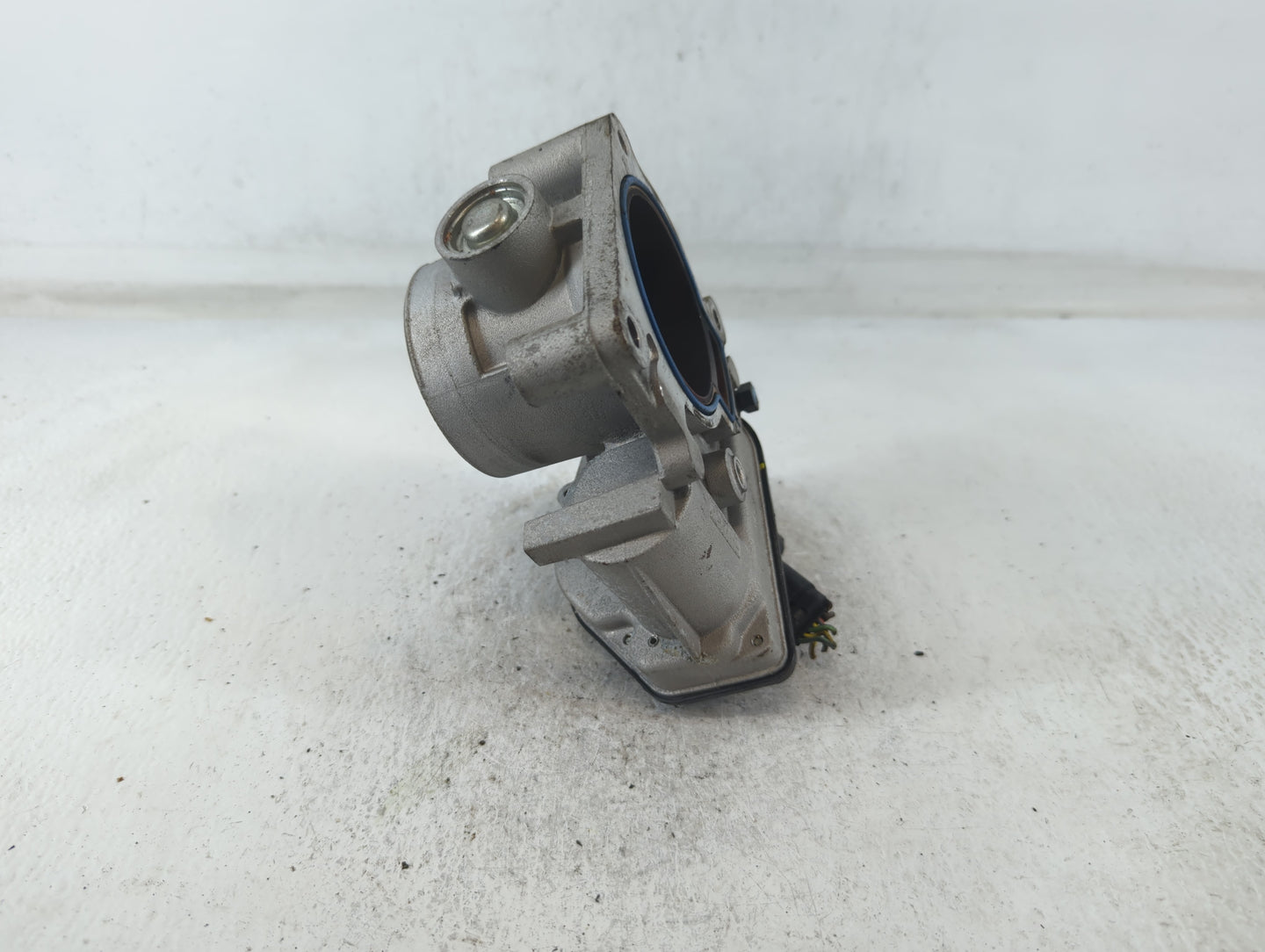 2008-2011 Ford Focus Throttle Body P/N:BS4E-CA Fits Fits 2008 2009 2010 2011 2012 2013 OEM Used Auto Parts - Oemusedautoparts1.com