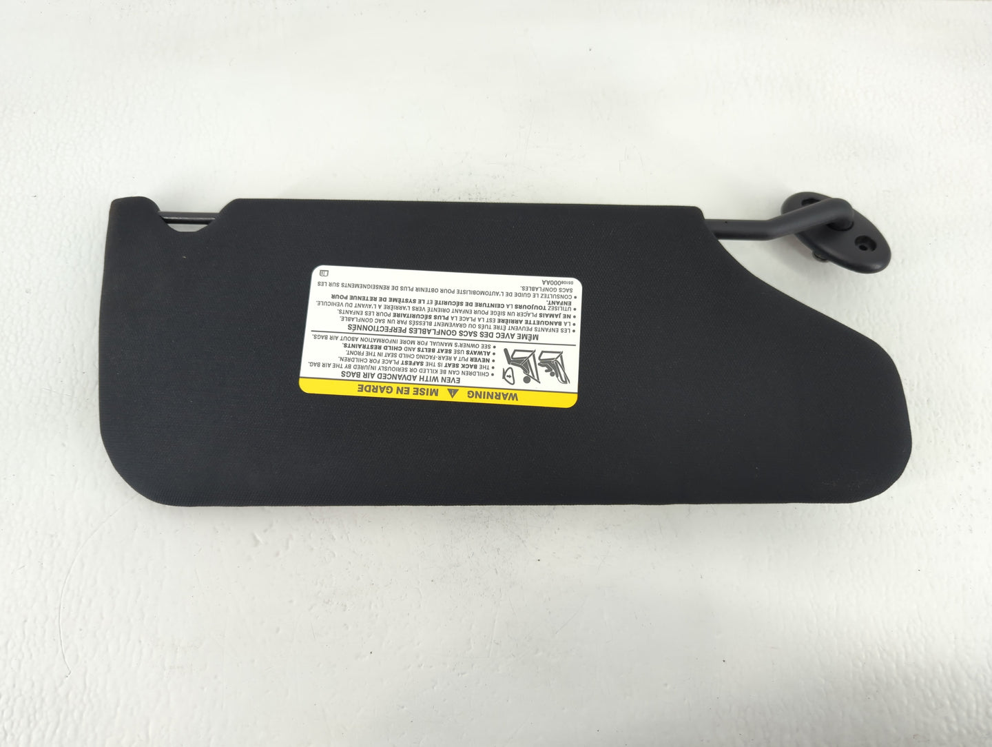 2011-2014 Chrysler 200 Sun Visor Shade Replacement Driver Left Mirror Fits Fits 2011 2012 2013 2014 OEM Used Auto Parts - Oemusedautoparts1.com