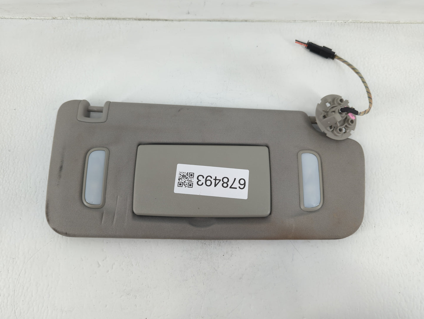 2010-2017 Chevrolet Equinox Sun Visor Shade Replacement Passenger Right Mirror Fits Fits 2010 2011 2012 2013 2014 2015 2016 2017 OEM Used Auto Parts - Oemusedautoparts1.com