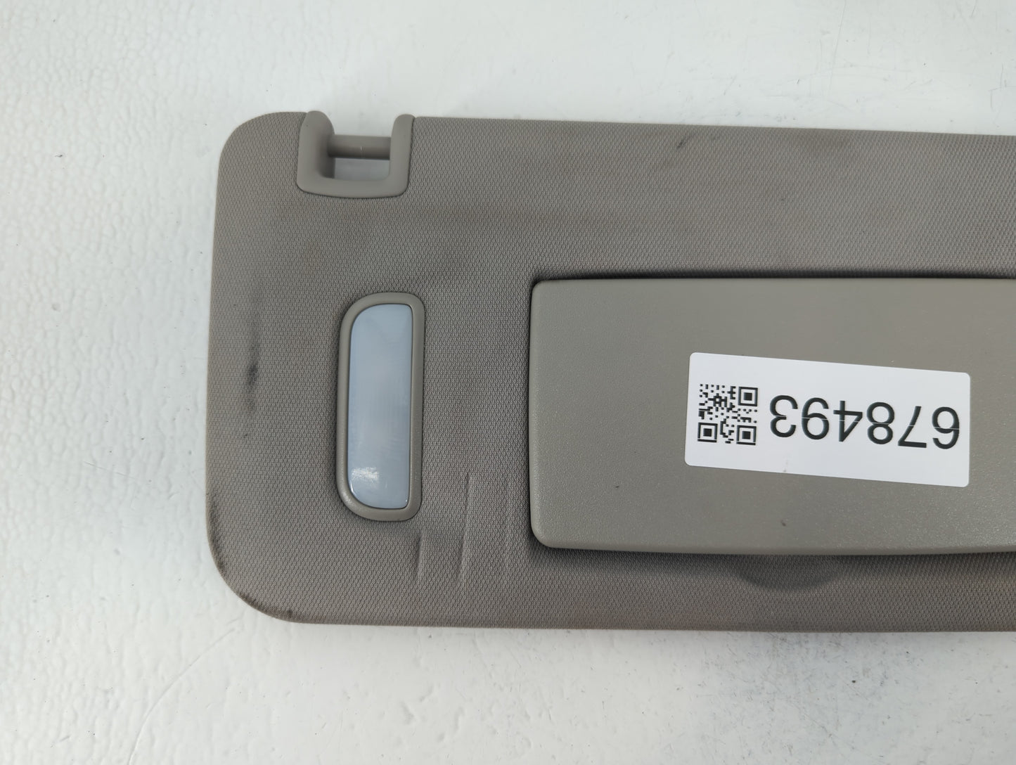 2010-2017 Chevrolet Equinox Sun Visor Shade Replacement Passenger Right Mirror Fits Fits 2010 2011 2012 2013 2014 2015 2016 2017 OEM Used Auto Parts - Oemusedautoparts1.com