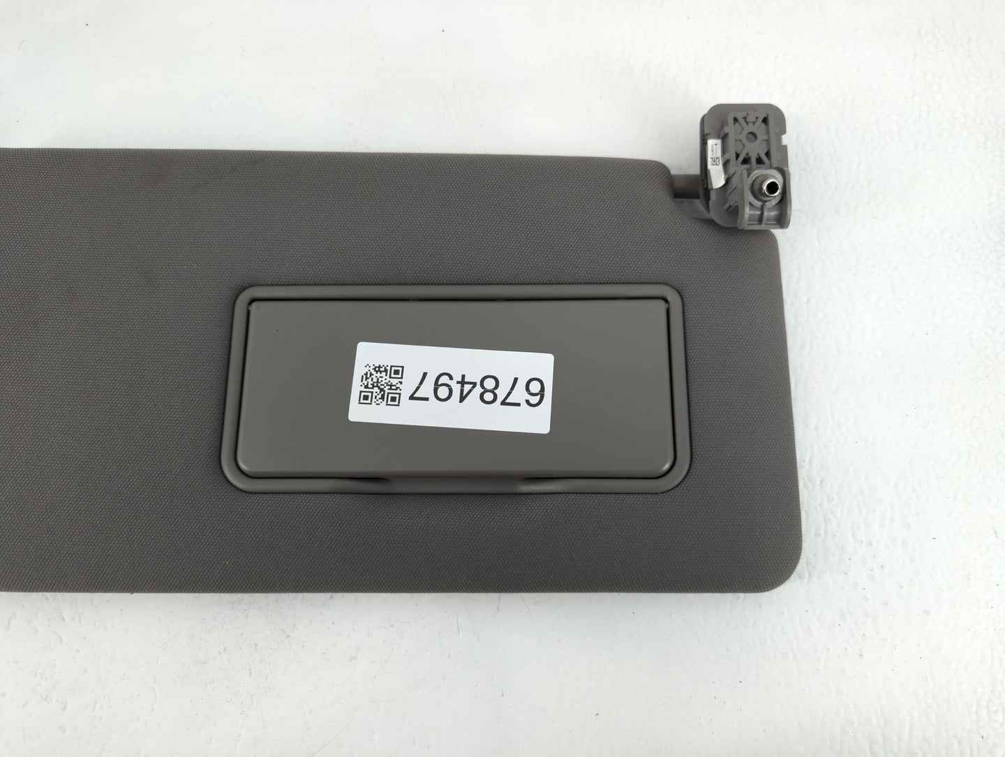 2018-2020 Ford F-150 Sun Visor Shade Replacement Passenger Right Mirror Fits Fits 2018 2019 2020 OEM Used Auto Parts - Oemusedautoparts1.com