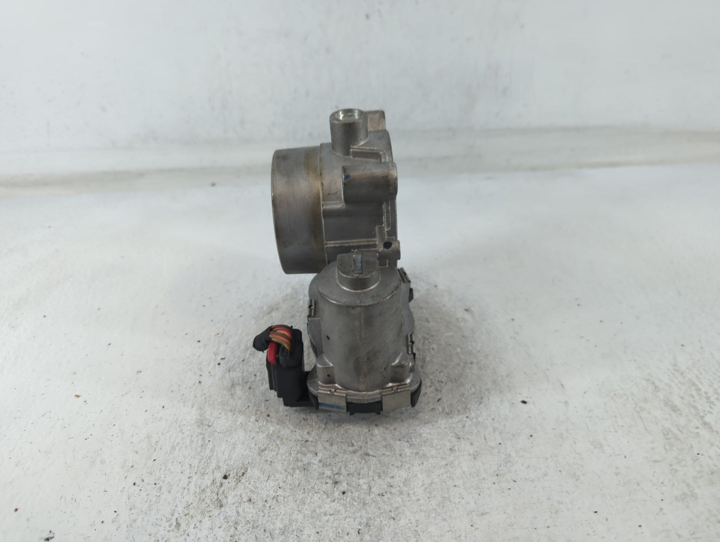 2017-2022 Jeep Compass Throttle Body P/N:04891970A0 Fits Fits 2014 2015 2016 2017 2018 2019 2020 2021 2022 OEM Used Auto Parts - Oemusedautoparts1.com