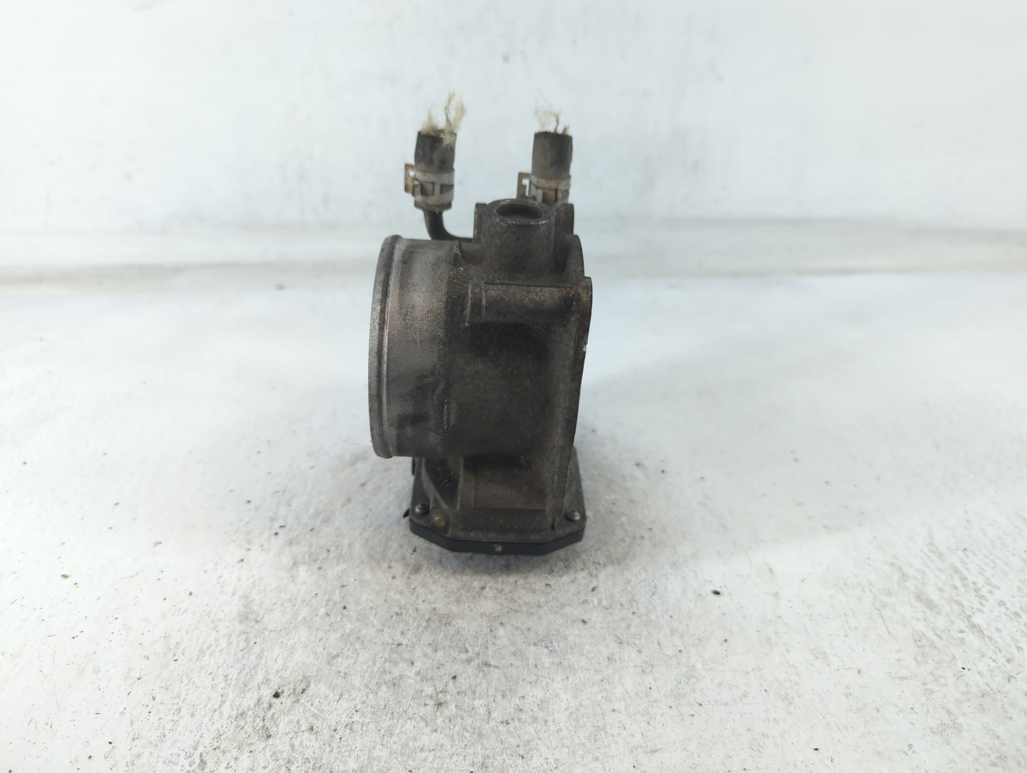 2007-2017 Toyota Camry Throttle Body P/N:22030-0P050 Fits OEM Used Auto Parts - Oemusedautoparts1.com