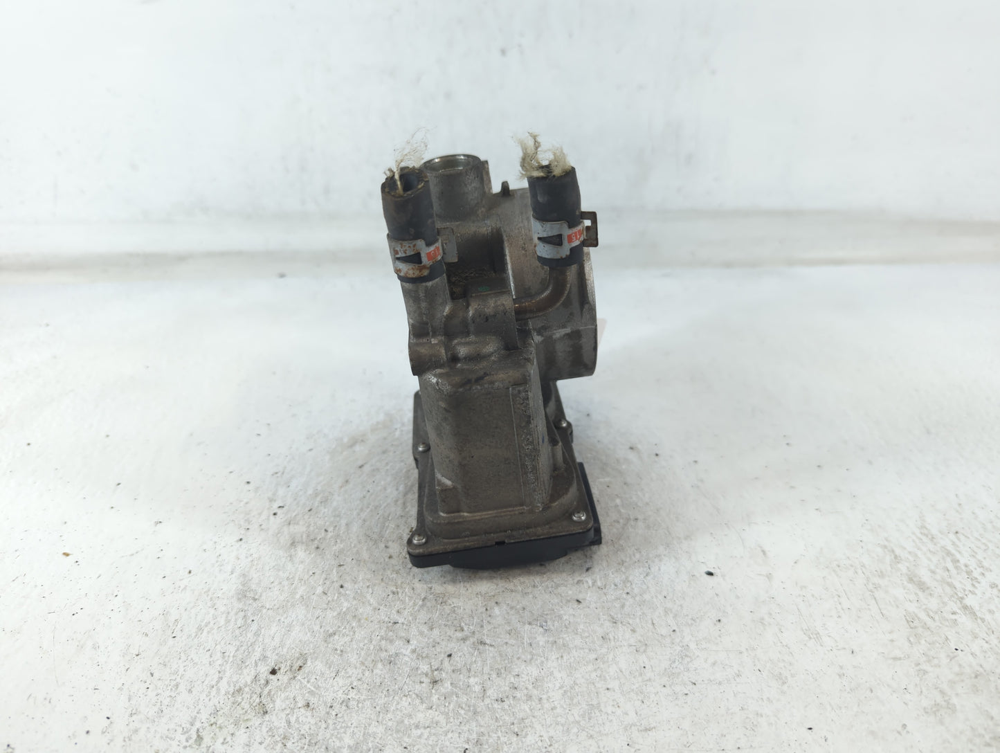 2007-2017 Toyota Camry Throttle Body P/N:22030-0P050 Fits OEM Used Auto Parts - Oemusedautoparts1.com