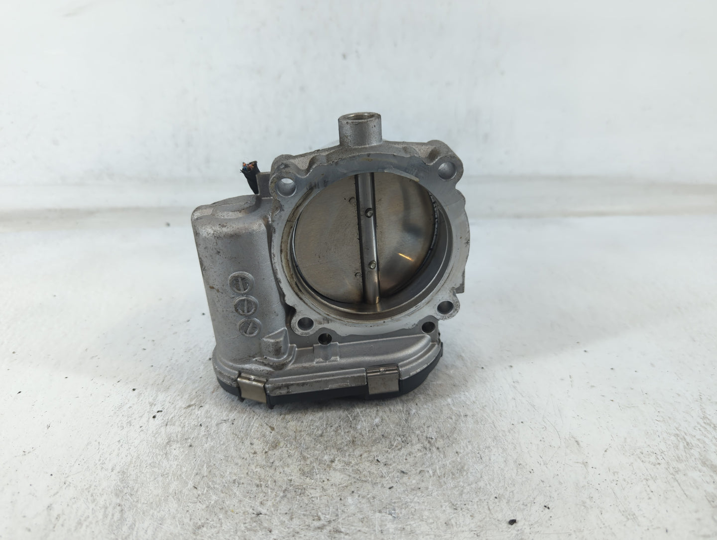 2011-2022 Chrysler 300 Throttle Body P/N:0 280 750 570 05184349AC Fits OEM Used Auto Parts - Oemusedautoparts1.com