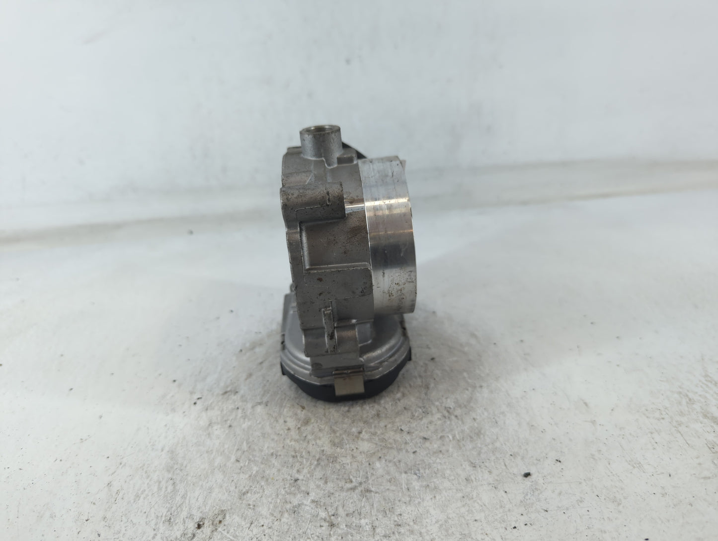 2011-2022 Chrysler 300 Throttle Body P/N:0 280 750 570 05184349AC Fits OEM Used Auto Parts - Oemusedautoparts1.com