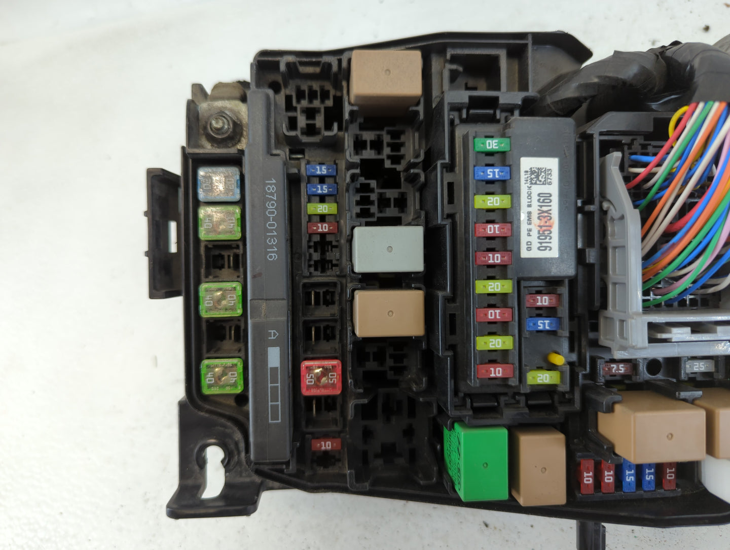 2016-2017 Hyundai Elantra Fusebox Fuse Box Panel Relay Module P/N:91248 A5400 Fits Fits 2016 2017 OEM Used Auto Parts - Oemusedautoparts1.com