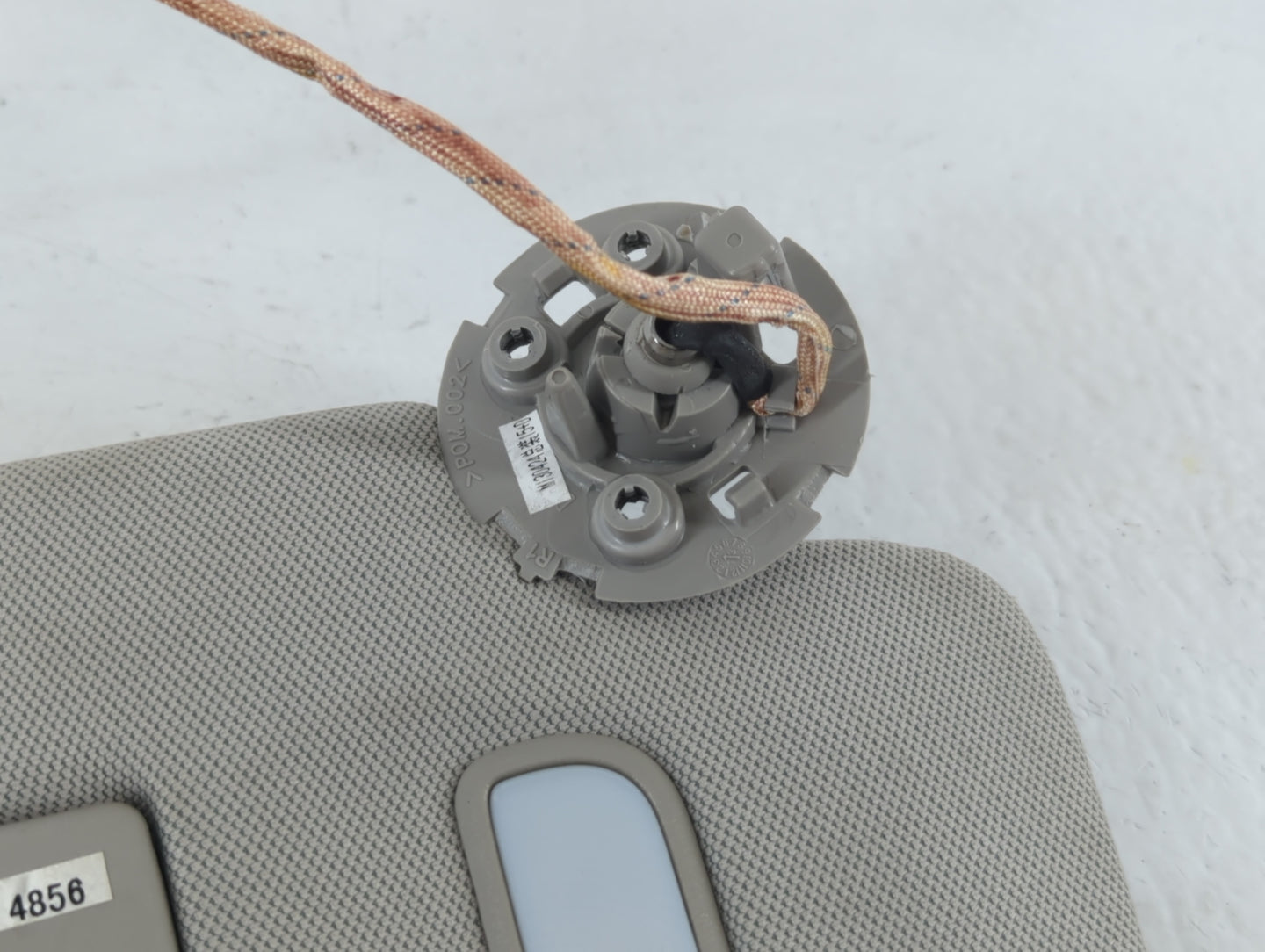 2013-2014 Chevrolet Trax Sun Visor Shade Replacement Passenger Right Mirror Fits Fits 2013 2014 OEM Used Auto Parts - Oemusedautoparts1.com