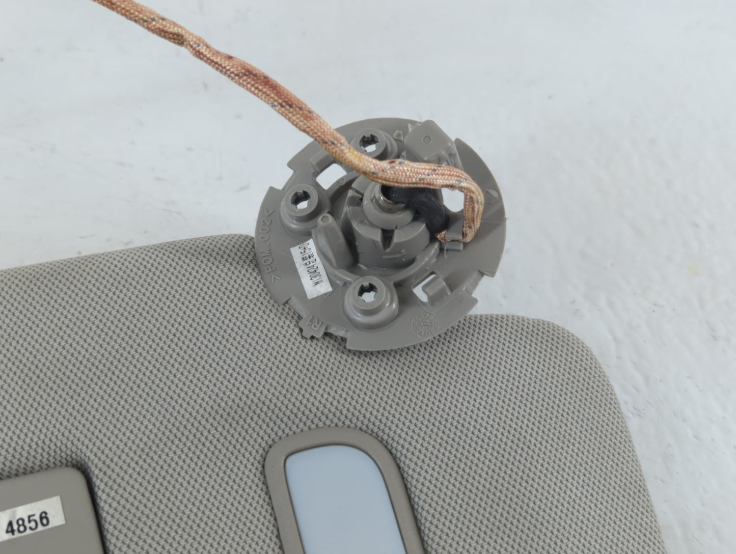 2013-2014 Chevrolet Trax Sun Visor Shade Replacement Passenger Right Mirror Fits Fits 2013 2014 OEM Used Auto Parts - Oemusedautoparts1.com