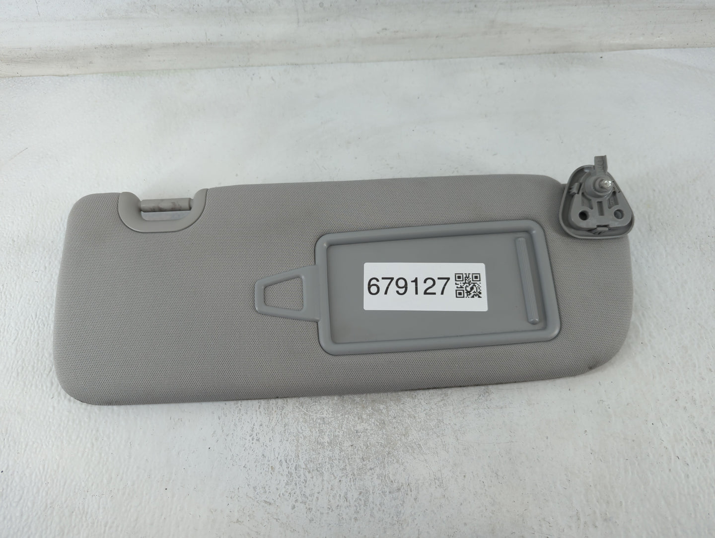 2013-2019 Hyundai Santa Fe Sun Visor Shade Replacement Passenger Right Mirror Fits Fits 2013 2014 2015 2016 2017 2018 2019 OEM Used Auto Parts - Oemusedautoparts1.com