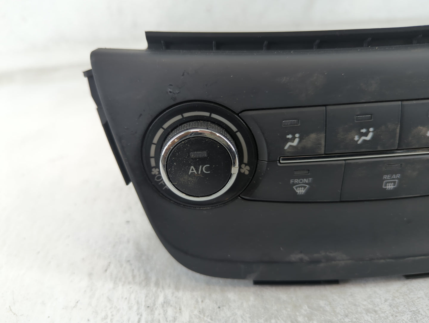 2017-2019 Nissan Sentra Climate Control Module Temperature AC/Heater Replacement P/N:275004AF2B Fits Fits 2017 2018 2019 OEM Used Auto Parts - Oemusedautoparts1.com