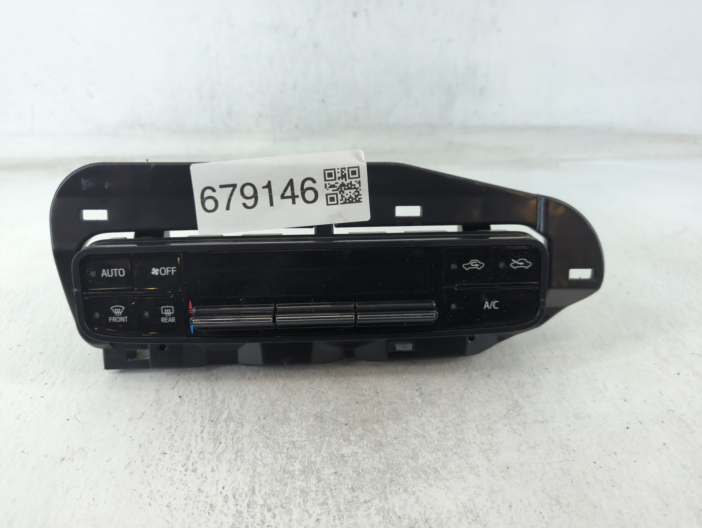 2017-2019 Toyota Corolla Climate Control Module Temperature AC/Heater Replacement P/N:55466-02060 Fits Fits 2017 2018 2019 OEM Used Auto Parts - Oemusedautoparts1.com