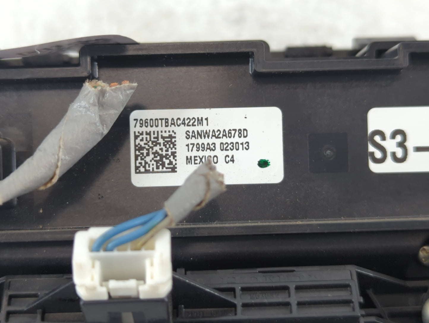 2016-2021 Honda Civic Climate Control Module Temperature AC/Heater Replacement P/N:1799a3 79600TBAC422M1 Fits OEM Used Auto Parts - Oemusedautoparts1.com