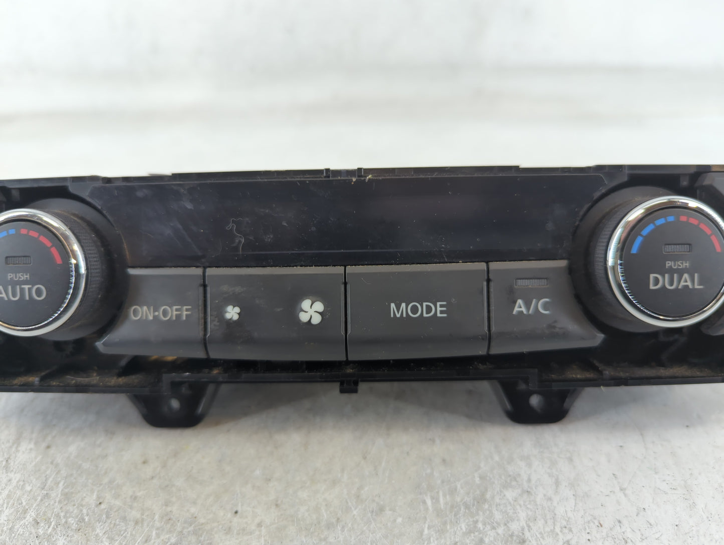 2013-2015 Nissan Altima Climate Control Module Temperature AC/Heater Replacement P/N:27500 3TM0A Fits Fits 2013 2014 2015 OEM Used Auto Parts - Oemusedautoparts1.com