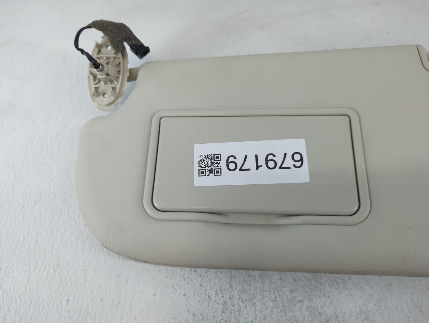 2013-2019 Ford Escape Sun Visor Shade Replacement Driver Left Mirror Fits Fits 2013 2014 2015 2016 2017 2018 2019 OEM Used Auto Parts - Oemusedautoparts1.com