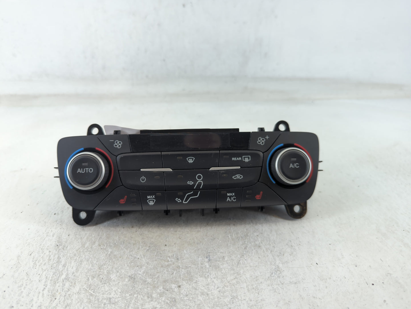 2018-2019 Ford Escape Climate Control Module Temperature AC/Heater Replacement P/N:GJ5T-18C612-CH Fits Fits 2018 2019 OEM Used Auto Parts - Oemusedautoparts1.com