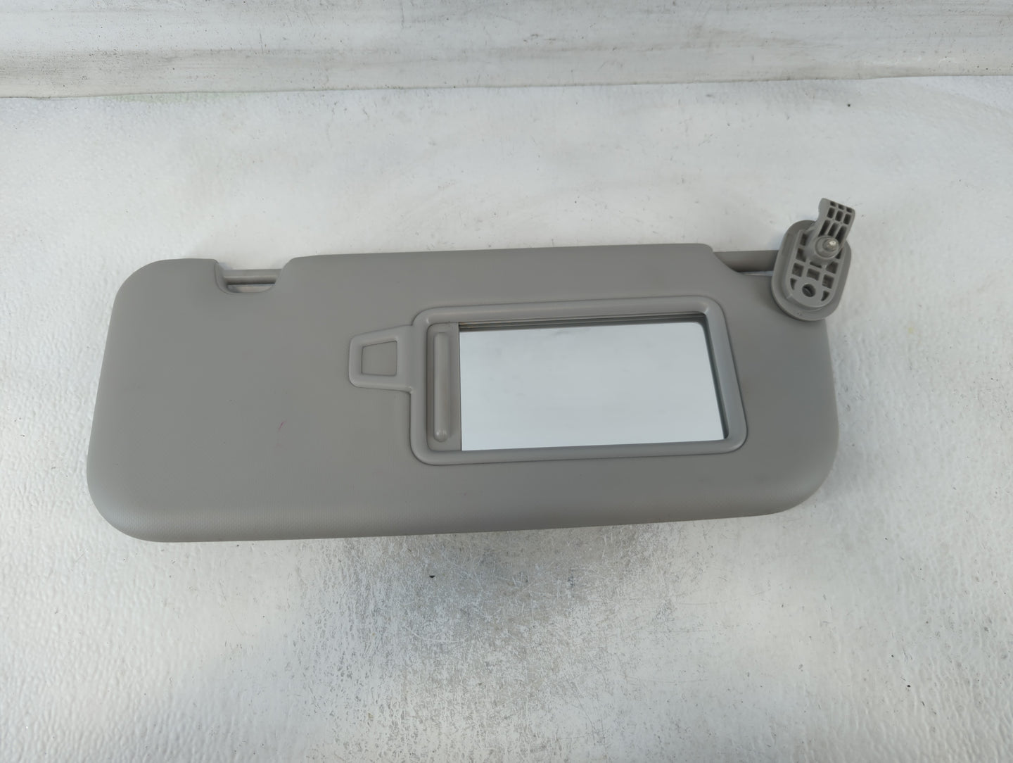 2018-2020 Kia Rio Sun Visor Shade Replacement Passenger Right Mirror Fits Fits 2018 2019 2020 2021 2022 OEM Used Auto Parts - Oemusedautoparts1.com