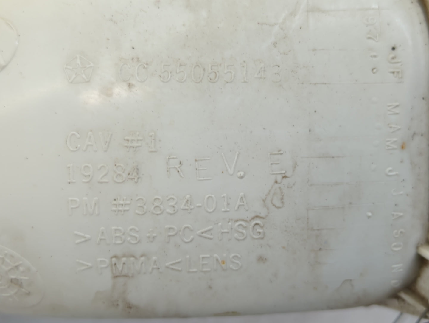 1997-2001 Jeep Cherokee Driver Left Oem Head Light Headlight Lamp - Oemusedautoparts1.com