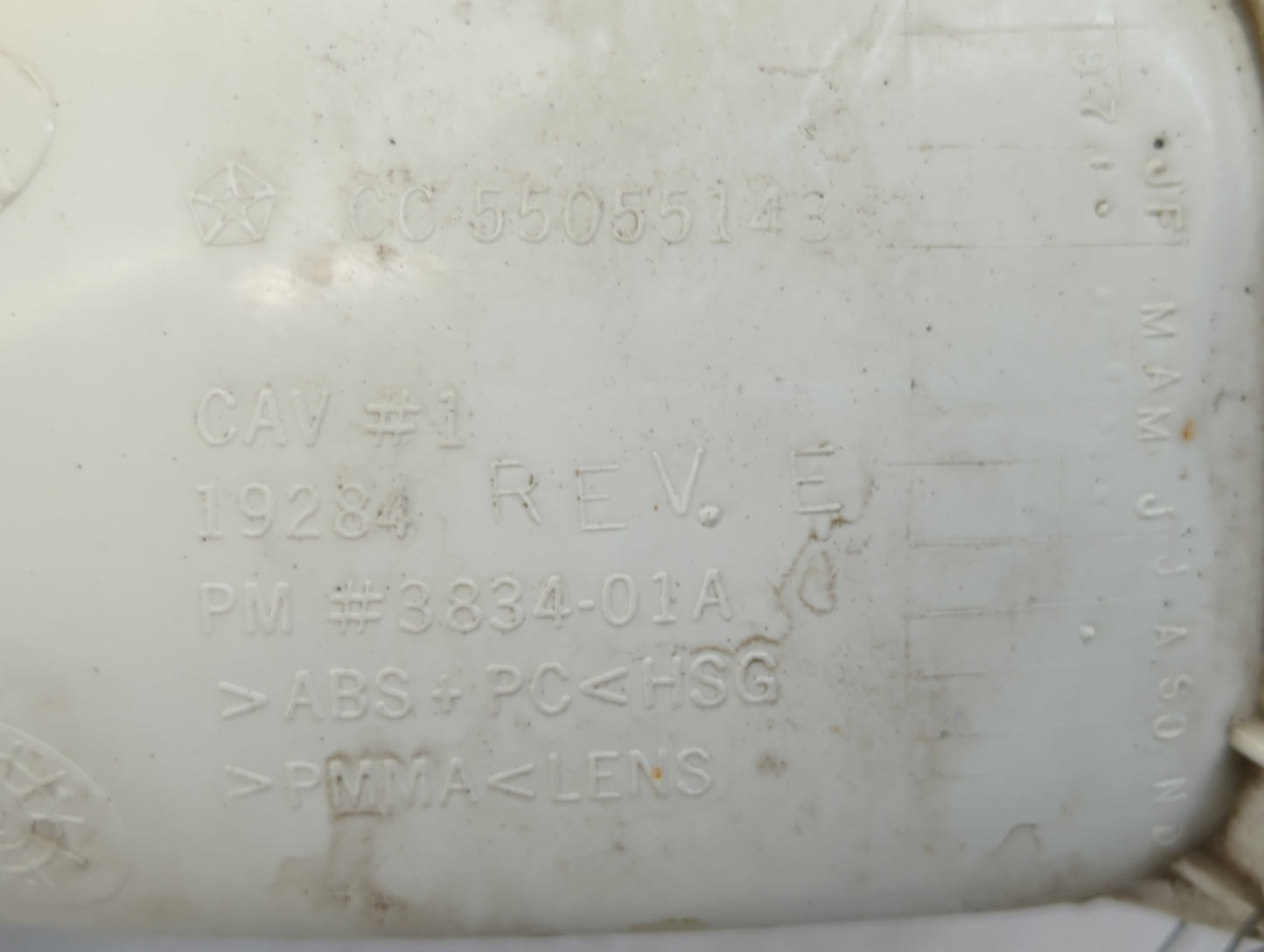 1997-2001 Jeep Cherokee Driver Left Oem Head Light Headlight Lamp - Oemusedautoparts1.com