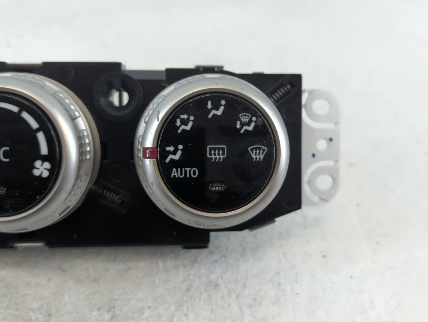 2021 Mitsubishi Rvr Climate Control Module Temperature AC/Heater Replacement P/N:7820B195 Fits OEM Used Auto Parts - Oemusedautoparts1.com