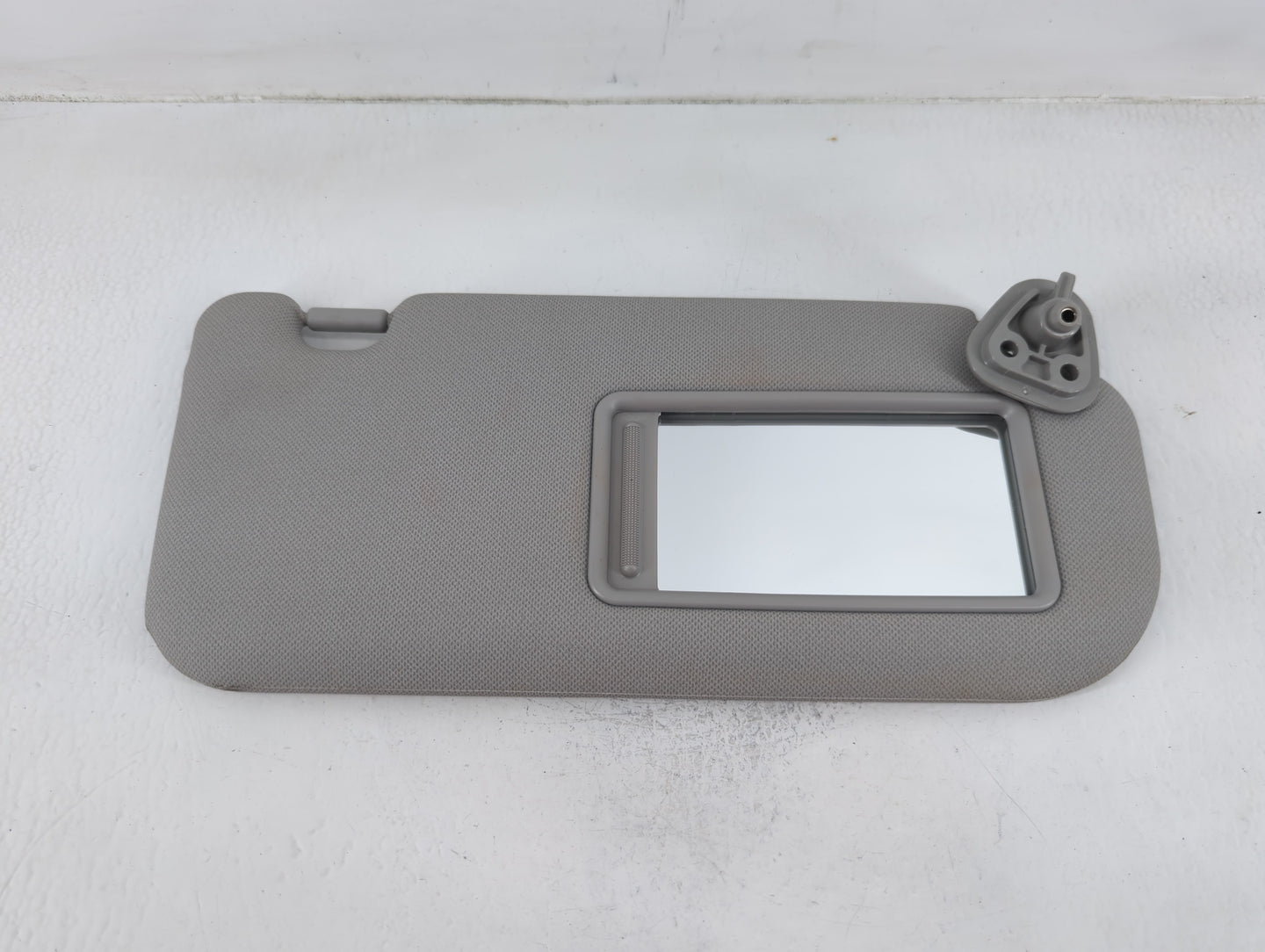 2010-2015 Hyundai Tucson Sun Visor Shade Replacement Passenger Right Mirror Fits Fits 2010 2011 2012 2013 2014 2015 OEM Used Auto Parts - Oemusedautoparts1.com