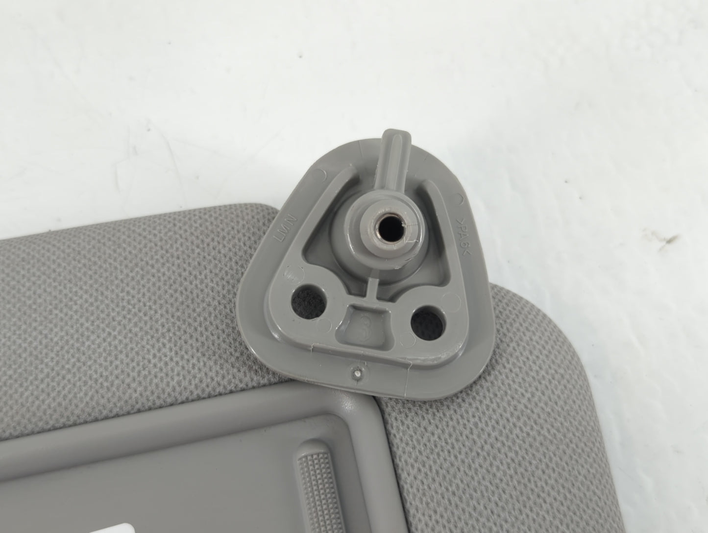 2010-2015 Hyundai Tucson Sun Visor Shade Replacement Passenger Right Mirror Fits Fits 2010 2011 2012 2013 2014 2015 OEM Used Auto Parts - Oemusedautoparts1.com