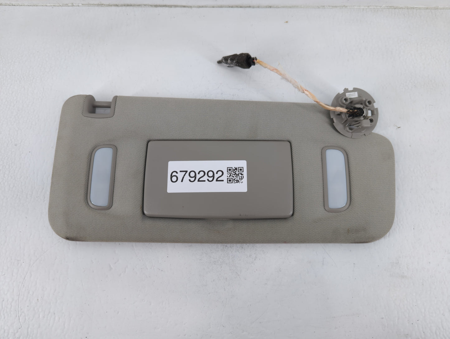 2012-2014 Chevrolet Orlando Sun Visor Shade Replacement Passenger Right Mirror Fits Fits 2012 2013 2014 OEM Used Auto Parts - Oemusedautoparts1.com