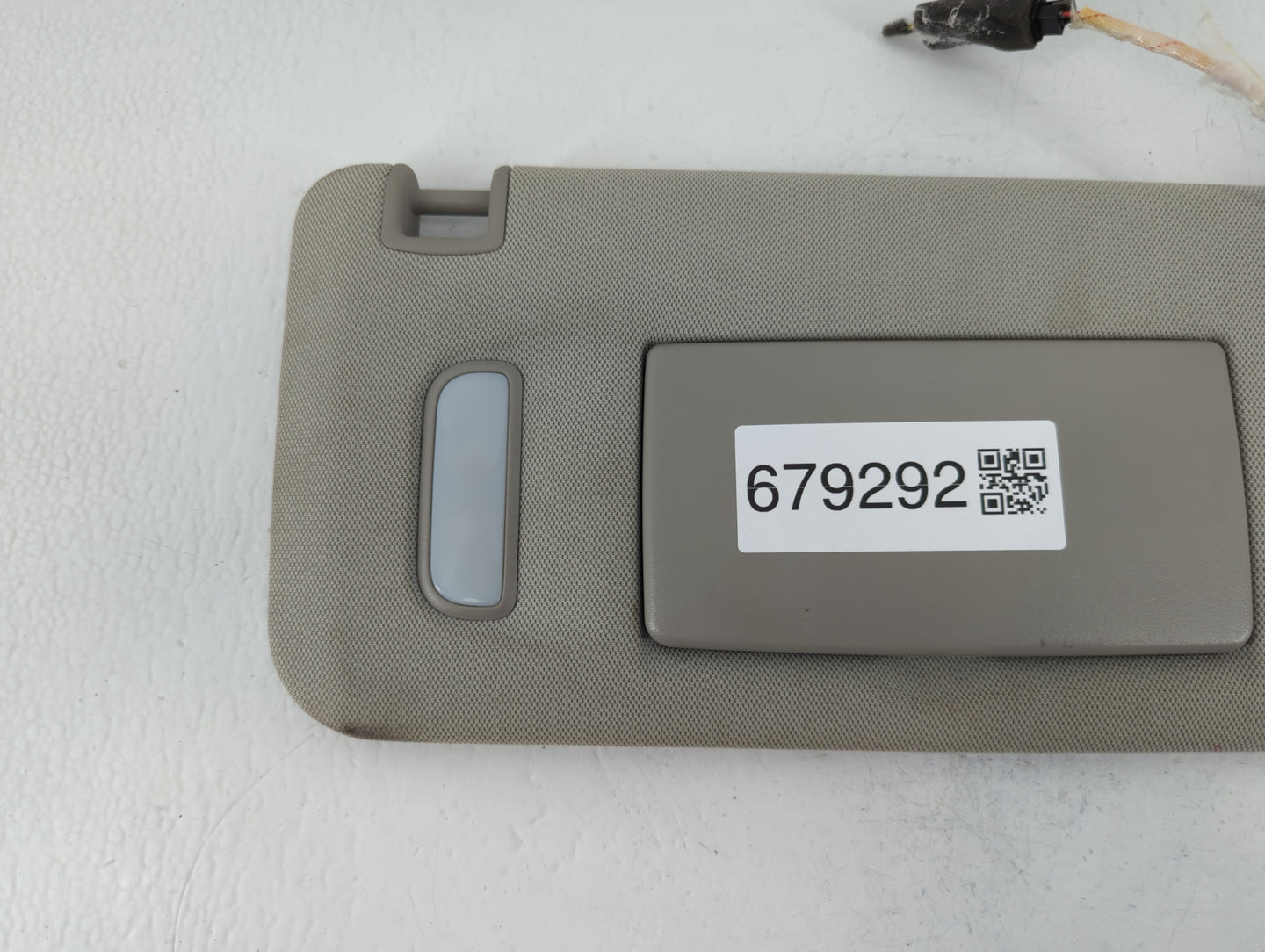 2012-2014 Chevrolet Orlando Sun Visor Shade Replacement Passenger Right Mirror Fits Fits 2012 2013 2014 OEM Used Auto Parts - Oemusedautoparts1.com