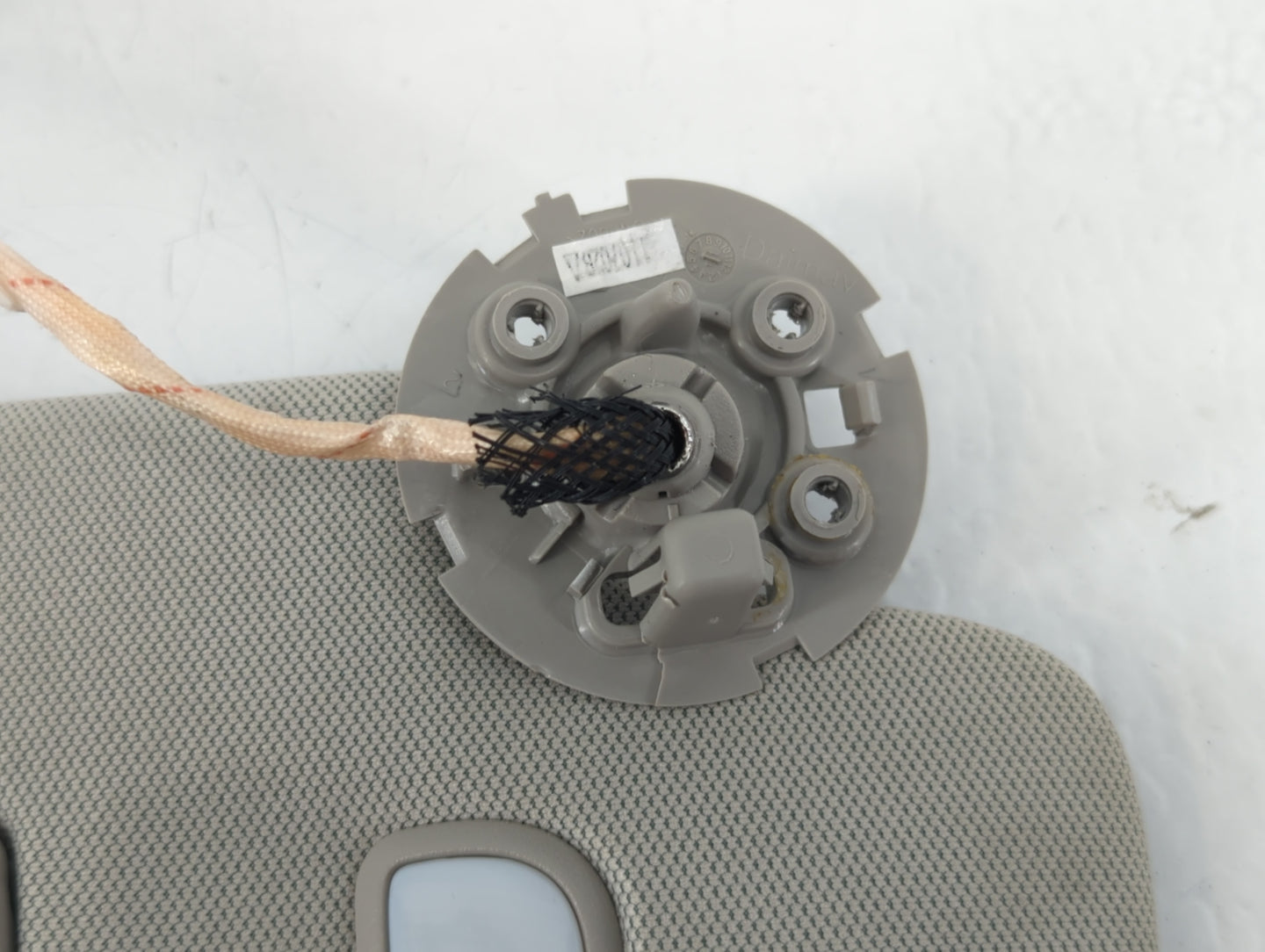 2012-2014 Chevrolet Orlando Sun Visor Shade Replacement Passenger Right Mirror Fits Fits 2012 2013 2014 OEM Used Auto Parts - Oemusedautoparts1.com