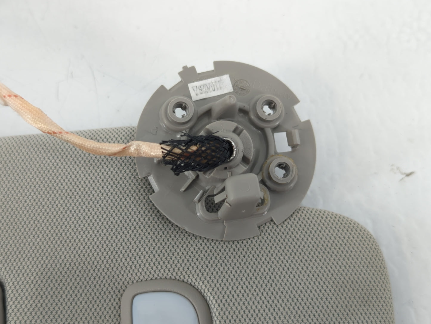 2012-2014 Chevrolet Orlando Sun Visor Shade Replacement Passenger Right Mirror Fits Fits 2012 2013 2014 OEM Used Auto Parts - Oemusedautoparts1.com