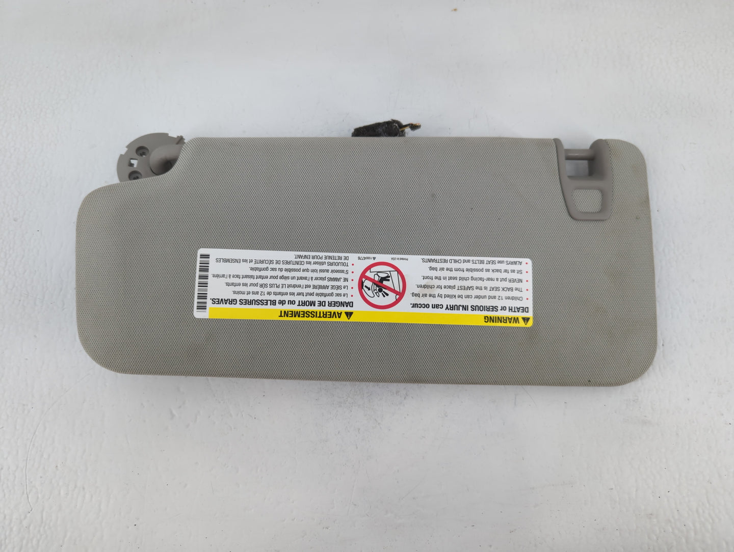 2012-2014 Chevrolet Orlando Sun Visor Shade Replacement Passenger Right Mirror Fits Fits 2012 2013 2014 OEM Used Auto Parts - Oemusedautoparts1.com