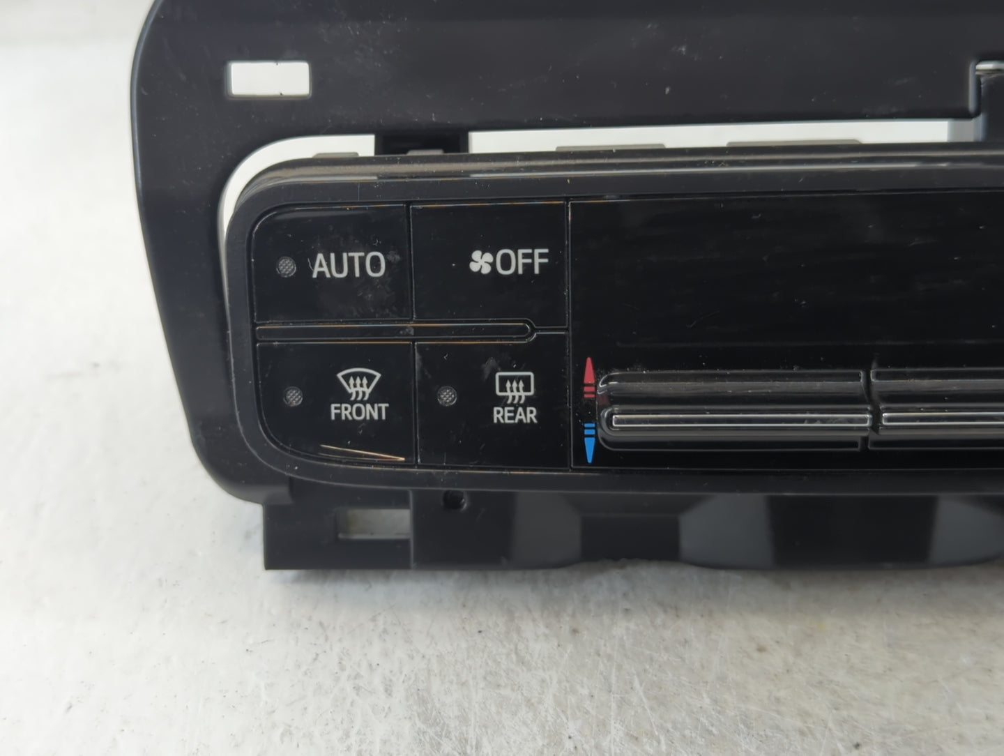 2017-2019 Toyota Corolla Climate Control Module Temperature AC/Heater Replacement P/N:55468-02060 Fits Fits 2017 2018 2019 OEM Used Auto Parts - Oemusedautoparts1.com