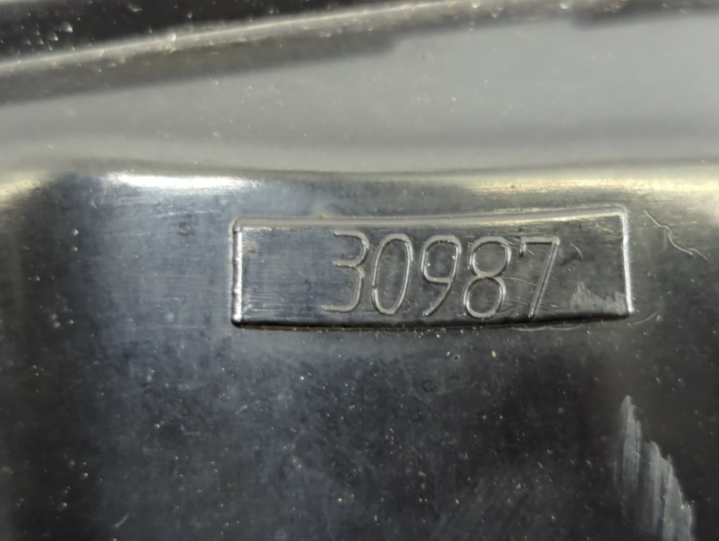 2008 Jeep Grand Cherokee Passenger Right Oem Head Light Headlight Lamp - Oemusedautoparts1.com